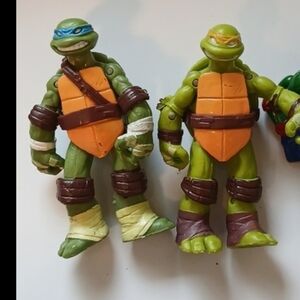 Vintage Teenage Mutant Ninja Turtles Action Figures Lot of 2 TMNT